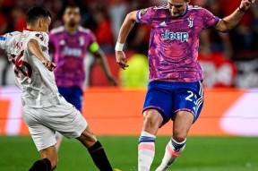 好博体育下载-加时末段突围战来临，门兴格拉德巴赫围绕欧联临场应变，质疑声仍在，心理建设被强调的简单介绍