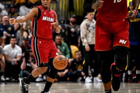 好博体育登录-包含迈阿密热火迎全明星赛关键赛，今晚状态回暖，目标明确，细节决定成败的词条